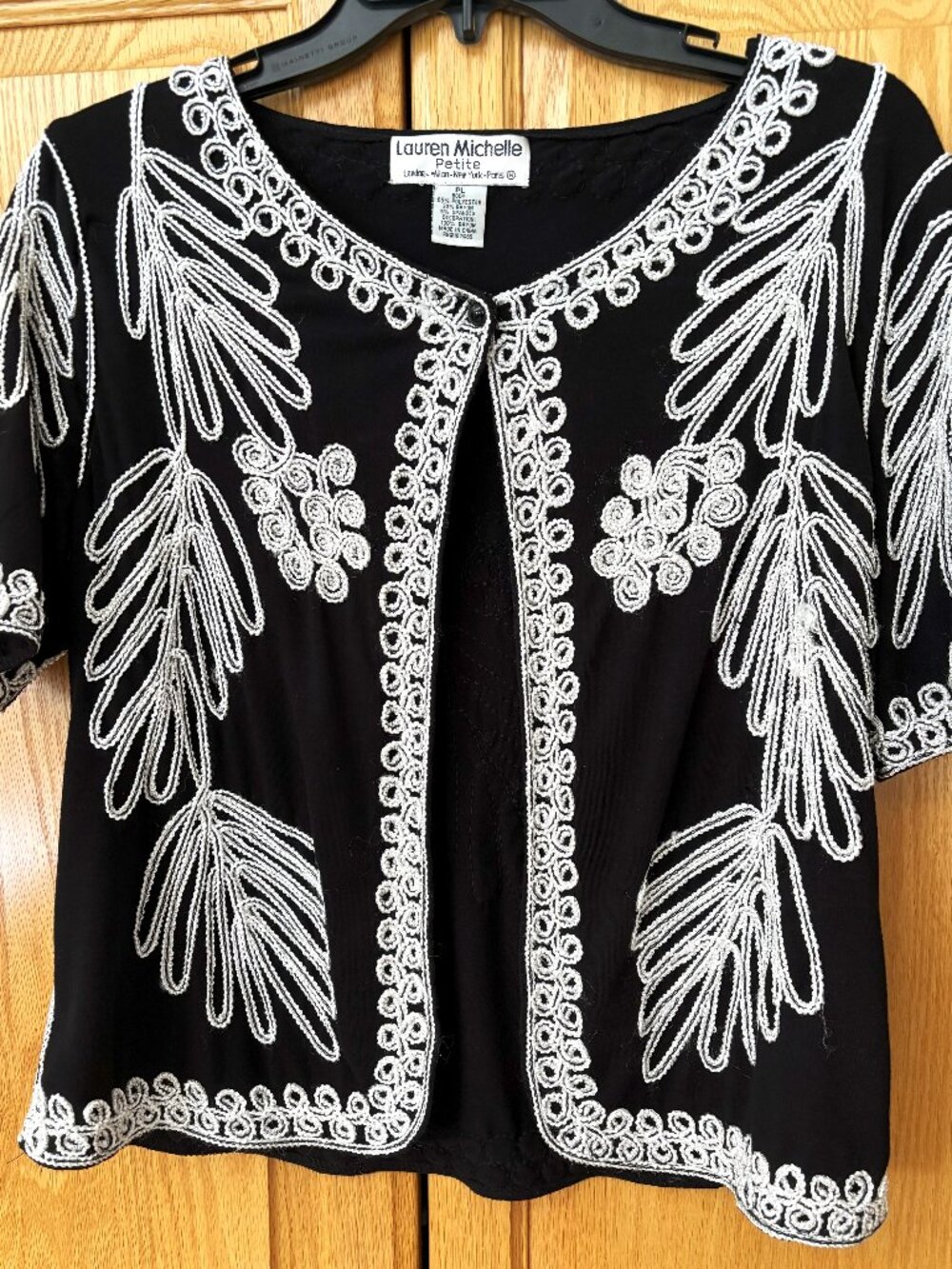 Lauren Michelle Women's Black Embroidered 1-Button Cardigan